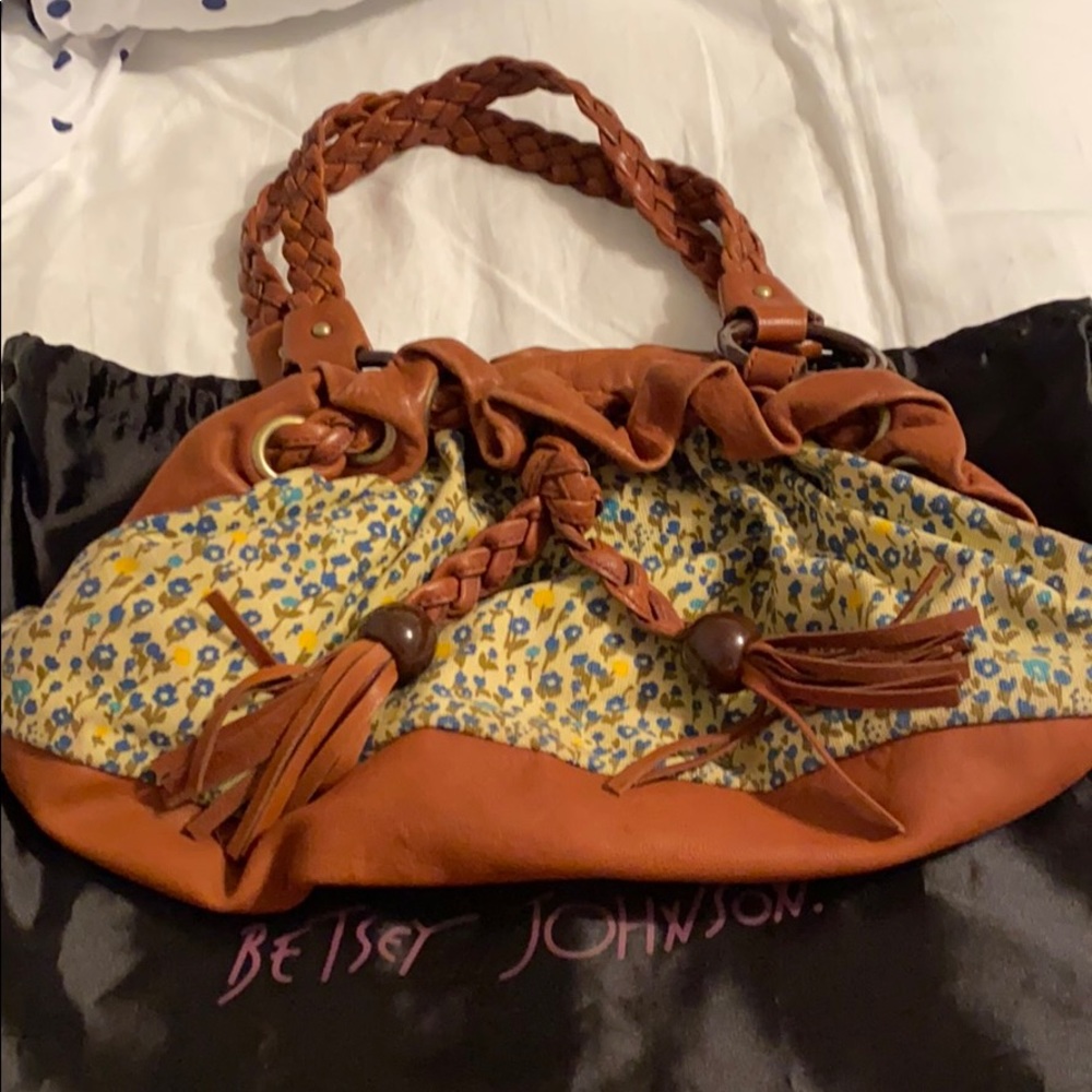 Betsy Johnson brown leather & flower shoulder bag